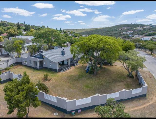 3 BEDROOM HOUSE FOR SALE IN OATLANDS NORTH